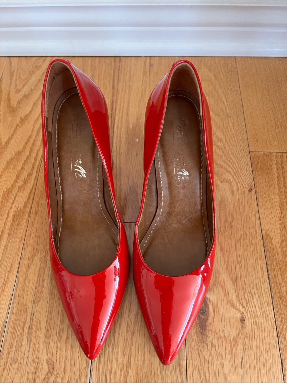 L'INTERVALLE Red Patent Pointed-Toe Leather Pumps